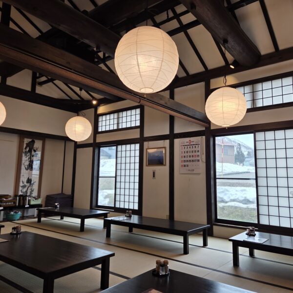 上田の郷・店内